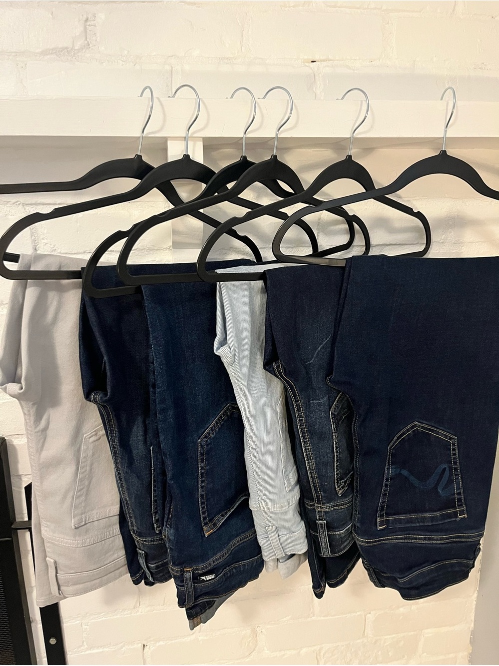 Lot Of 6 Pairs of Jeans/Pants